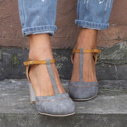 Catalina Vossberg | Two-Tone Orthopedic Block Heel Pumps