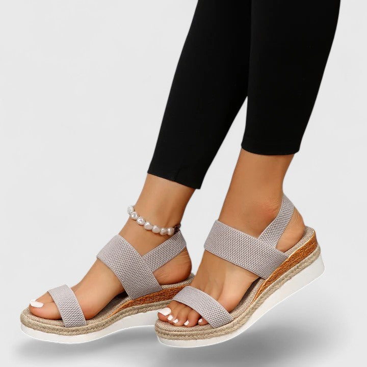 meOfSandali-da-donna-di-moda-2023-nuova-estate-Casual-sandali-Open-Toe-Outdoor-Plus-Size-scarpe_2_720x-Photoroom_bfdba1ad-3139-4658-8476-5a9b0b4f66e6.jpg